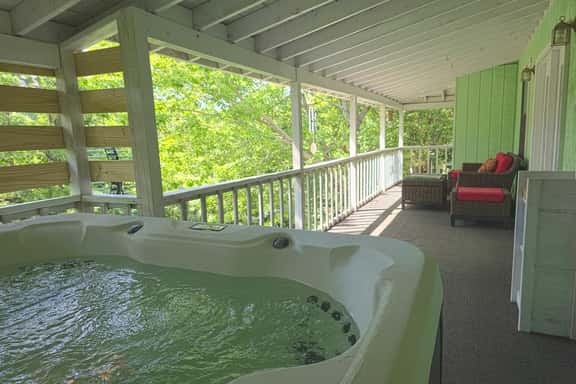 Willow Ridge Cottage - Image 1
